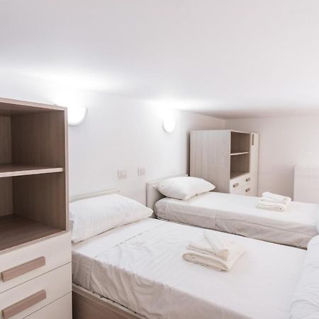 Loft Via Morosini Centro Varese - Ixihome ภายนอก รูปภาพ