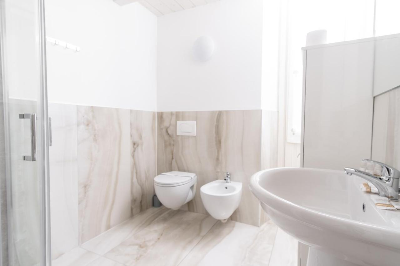 Loft Via Morosini Centro Varese - Ixihome ภายนอก รูปภาพ