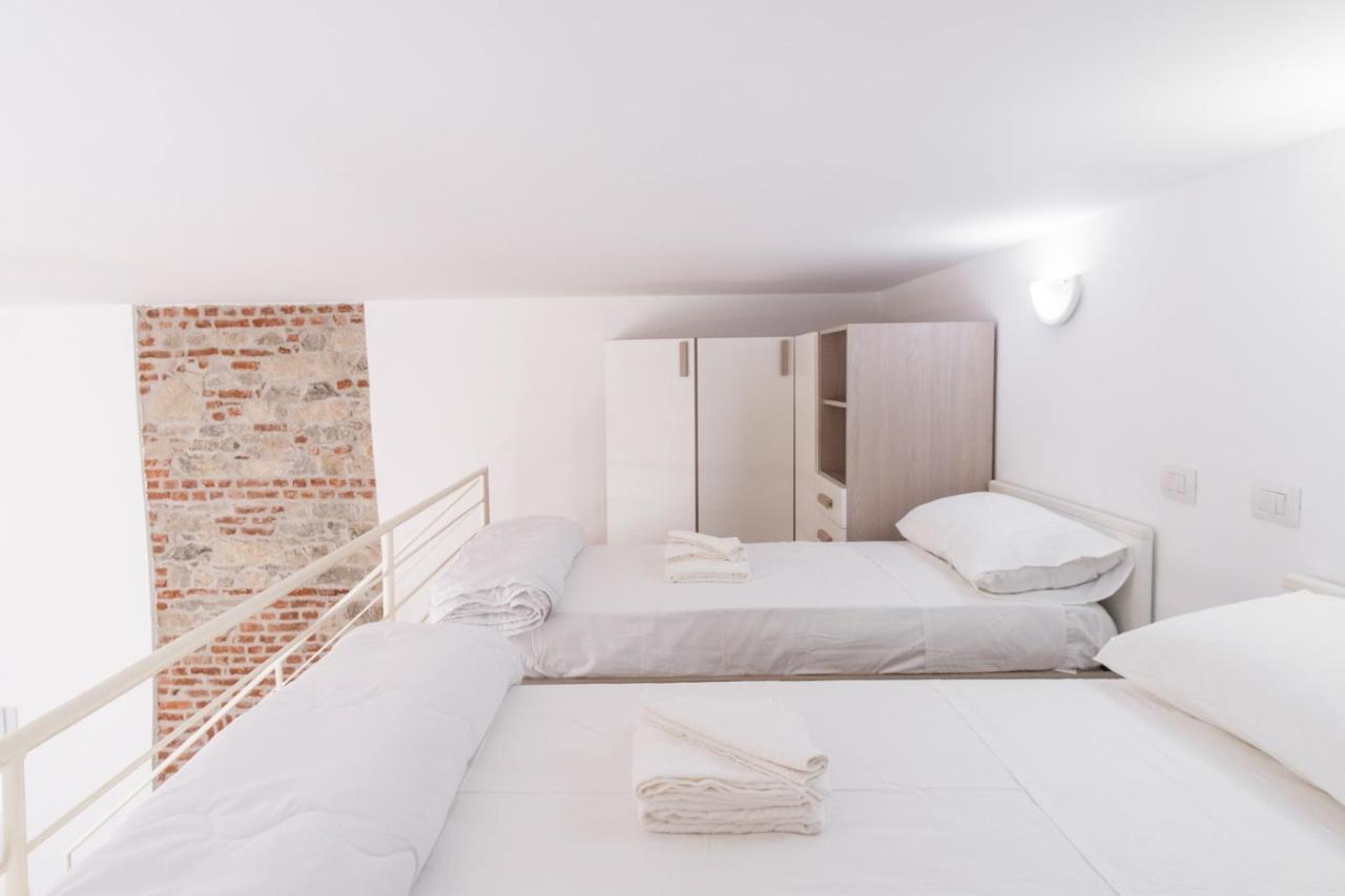 Loft Via Morosini Centro Varese - Ixihome ภายนอก รูปภาพ